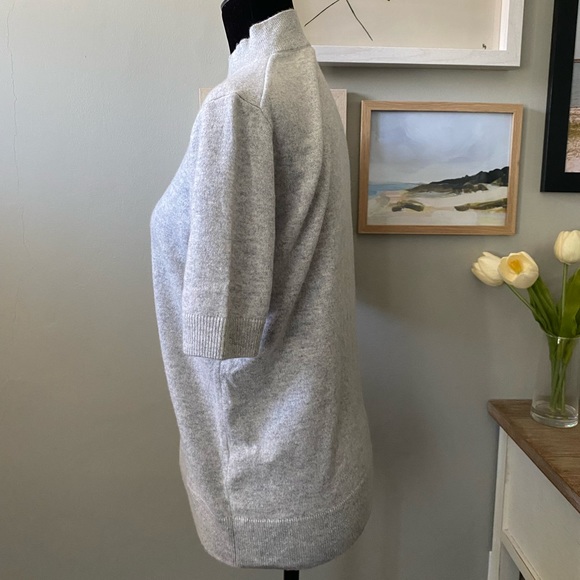 LAFAYETTE 148 NEW YORK
Cashmere Mock-Neck Sweater with Metallic Contrast… - Picture 13 of 17
